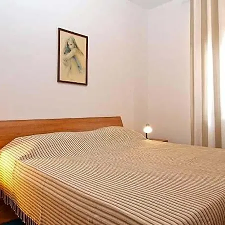 1001 Отель 4*